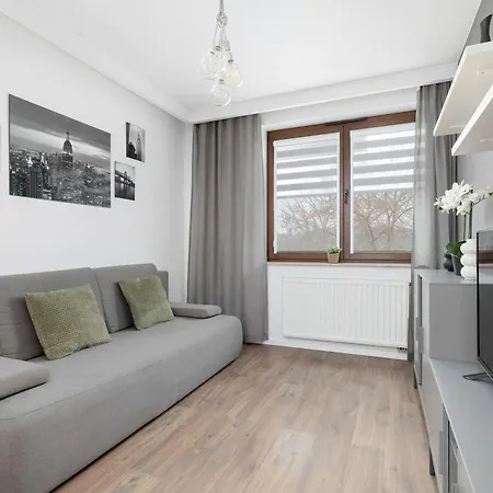 דירה White And Grey With Parking Close To Tauron Arena By Renters