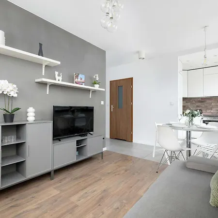 White And Grey With Parking Close To Tauron Arena By Renters * קרקוב