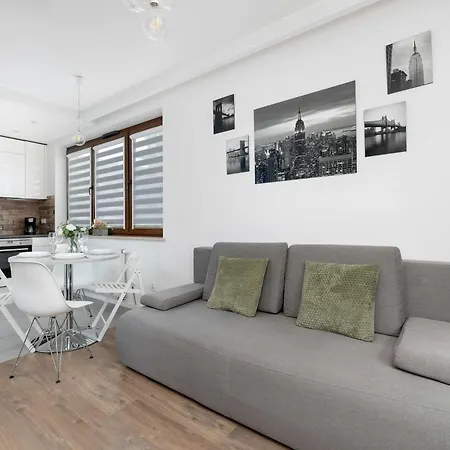 דירה White And Grey With Parking Close To Tauron Arena By Renters קרקוב