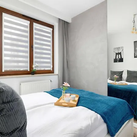 דירה White And Grey With Parking Close To Tauron Arena By Renters קרקוב